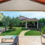 Lucas Villa Novigrad (Istria)