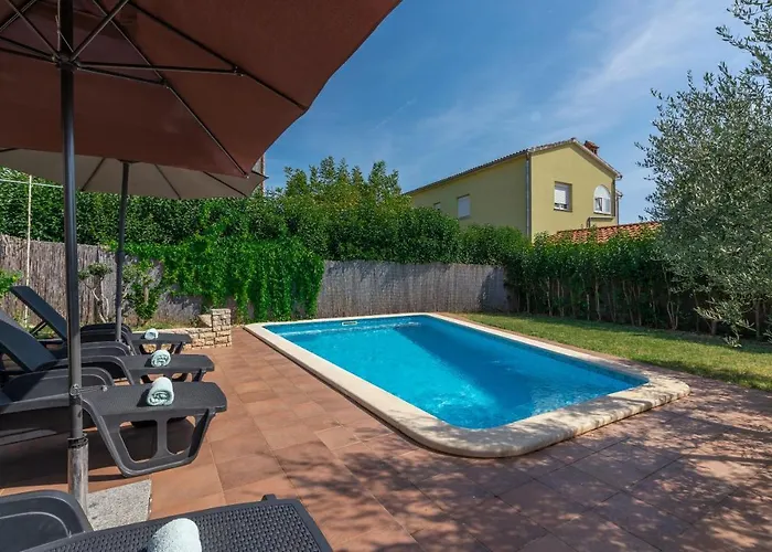 Lucas Βίλα Novigrad Istria