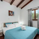 Lucas Villa Novigrad Istria