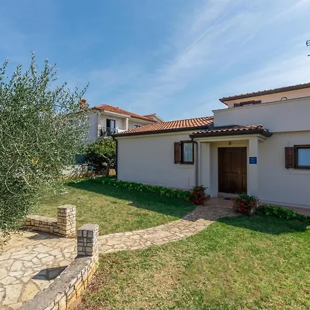 Villa Lucas *